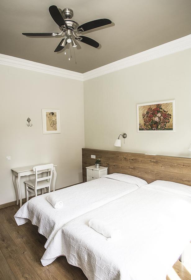 Mai & Maud Paralel Apartment Barcelona Exterior foto